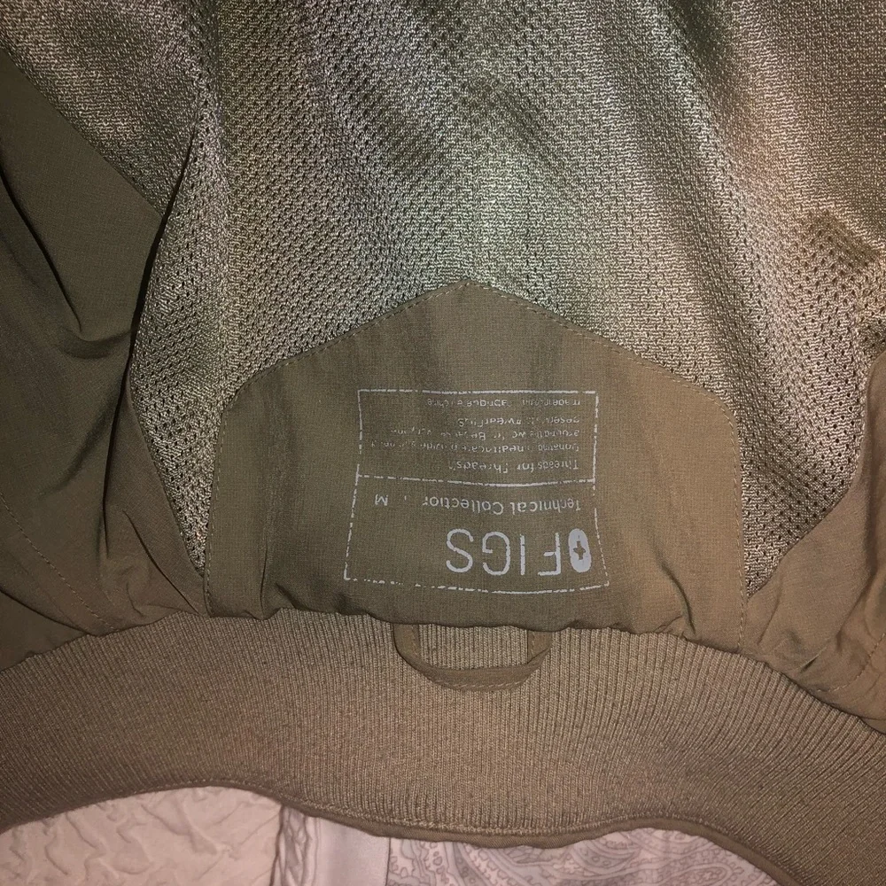 Figs Sandstorm Sydney scrub Jacket- medium - Picture 2 of 5